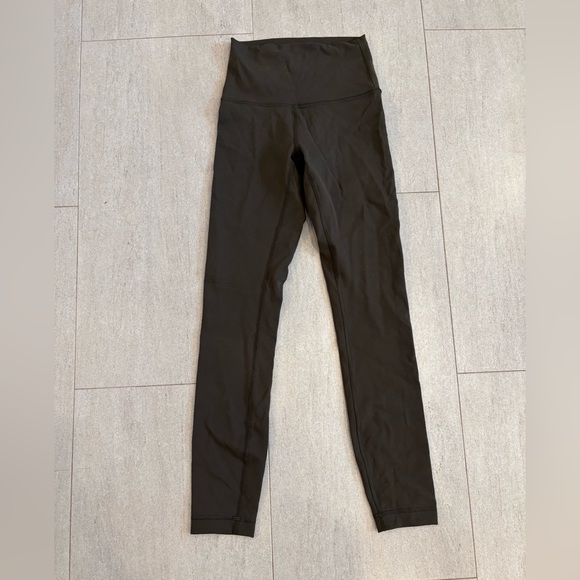 Lululemon Wunder Train High-Rise Tight 25" size 2 - Picture 4 of 6